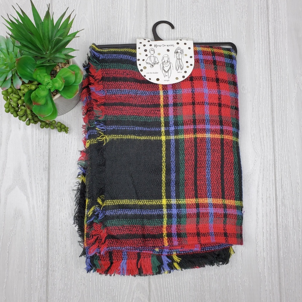 Kelly & Katie Plaid Blanket Scarf - Picture 4 of 6